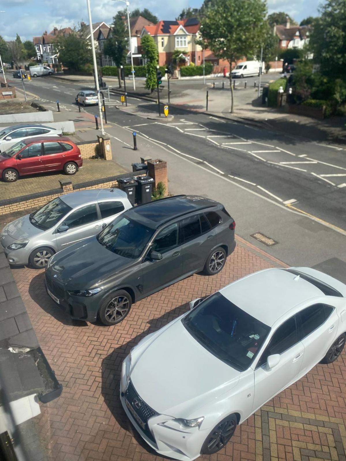 371 Cranbrook Rd Ig2 Hotel Ilford Buitenkant foto